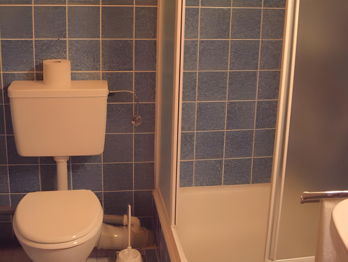 Bathroom 5, Dolce Vita, Remich
