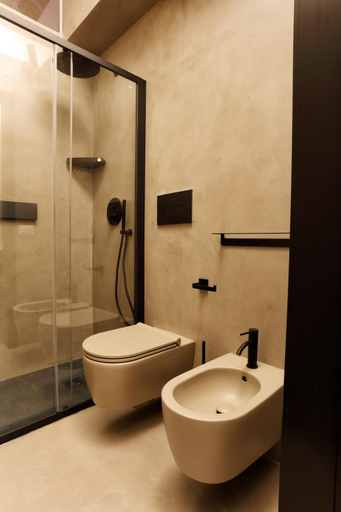 Bathroom 2, Mazzini Accommodation, Trapani
