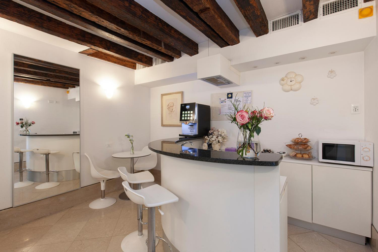 Others 4, Santa Margherita Guest House, Venezia