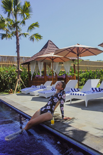 Swimming Pool 6