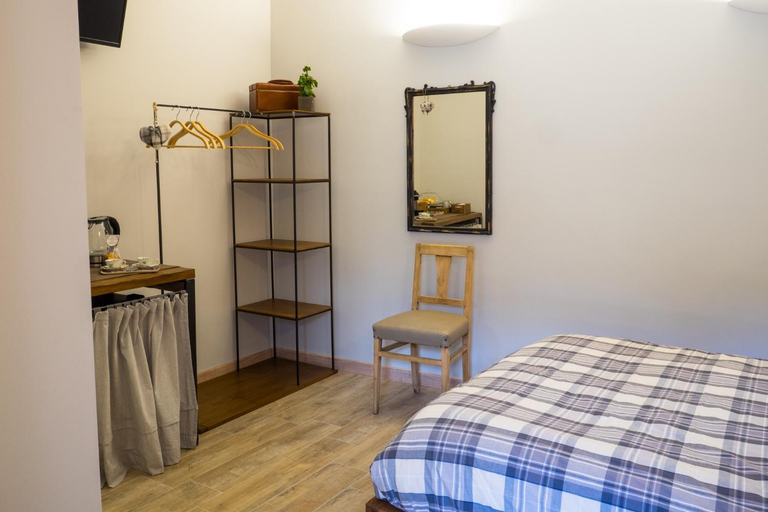 Bedroom 2, Locanda Vecchio Cipresso, Torino