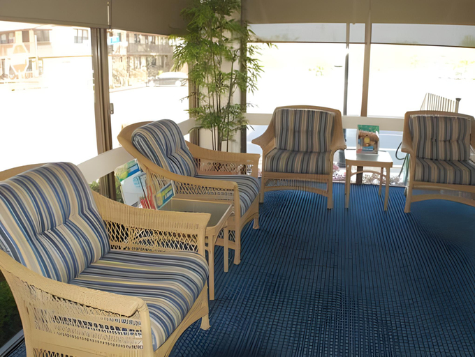 Public Area 2, The Spinnaker Hotel, Worcester