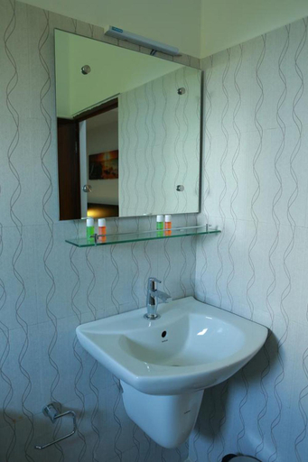 Bathroom 4, Chillax Vagamon, Idukki