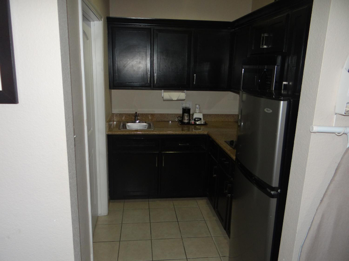 Dining Room 9
