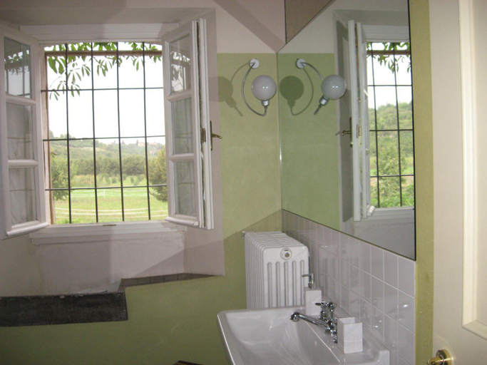 Bedroom 3, Agriturismo La Tilia, Cuneo