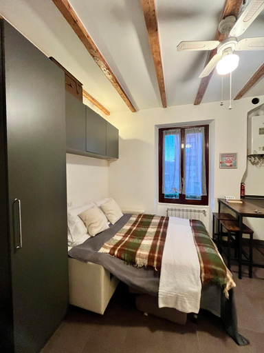 Bedroom 12