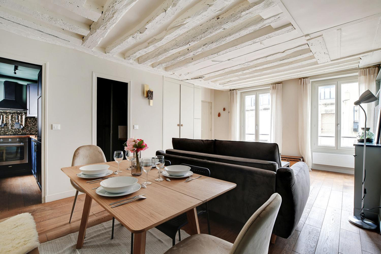 Others 5, Chic apartment -1BR-4P- Haut Marais - Republique, Paris
