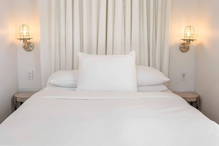 Bedroom 10