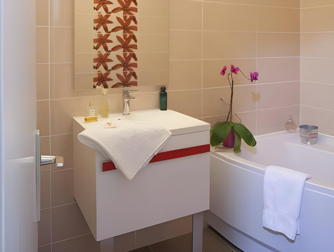 Bathroom 3, Hotel Brun, Isère
