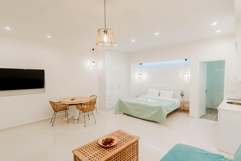 3, Annas Apartment, Epirus