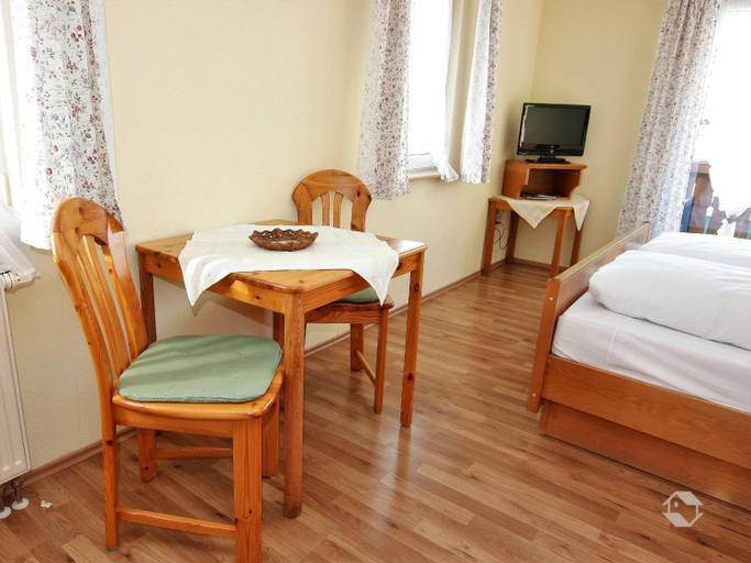 Bedroom 2, Gastehaus Klingele, Breisgau-Hochschwarzwald