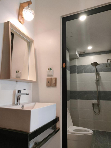 Bathroom 3, EnjoyHome Da Nang Apartment, Da Nang