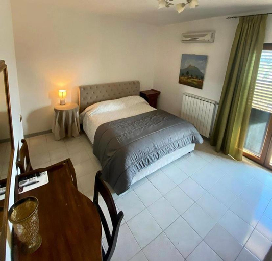 Others 3, GuesthouseAntonia, Avellino