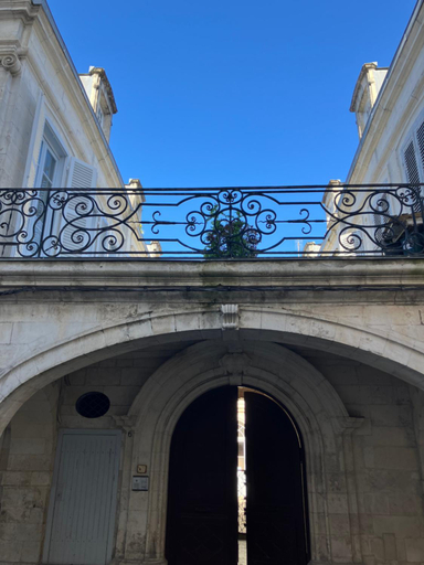 Others 3, Chambre dans Hotel Particulier 18e siecle Hyper Centre La Rochelle, Charente-Maritime