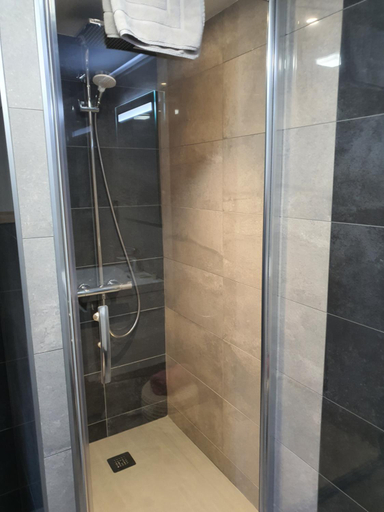 Bathroom 8
