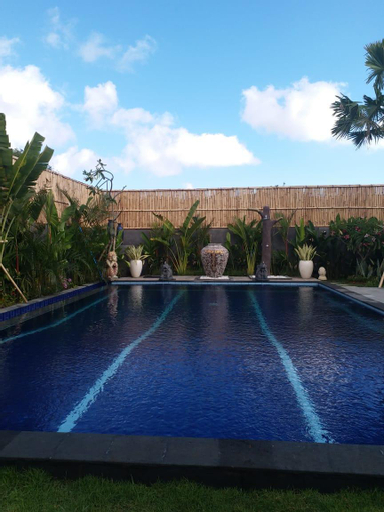 Swimming Pool 11