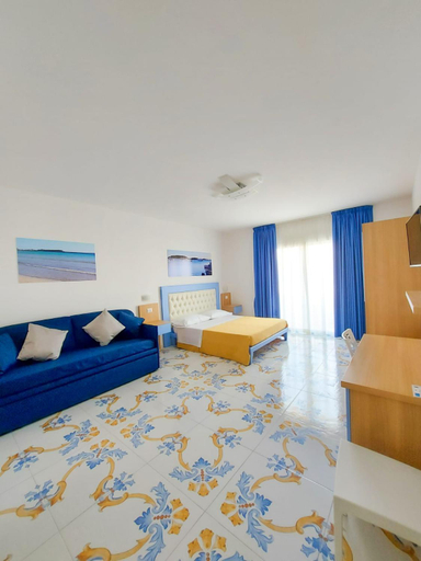 Others 3, B&B Mareluce, Lecce