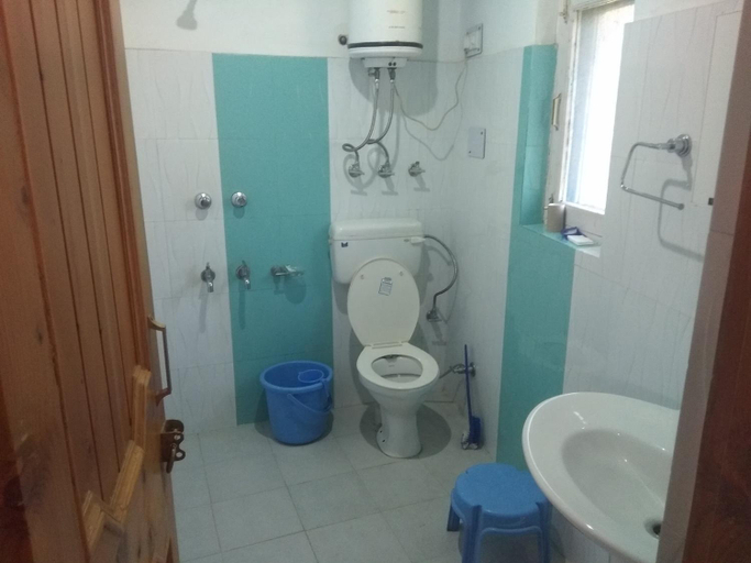 Bathroom 3, Orchards House - The Hidden Tribe, Kullu
