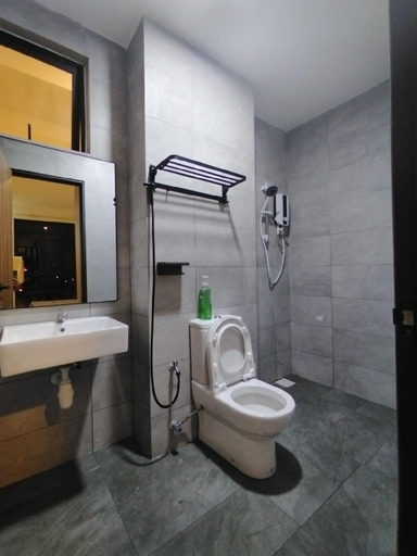 Bathroom 4, Gala City , Kuching