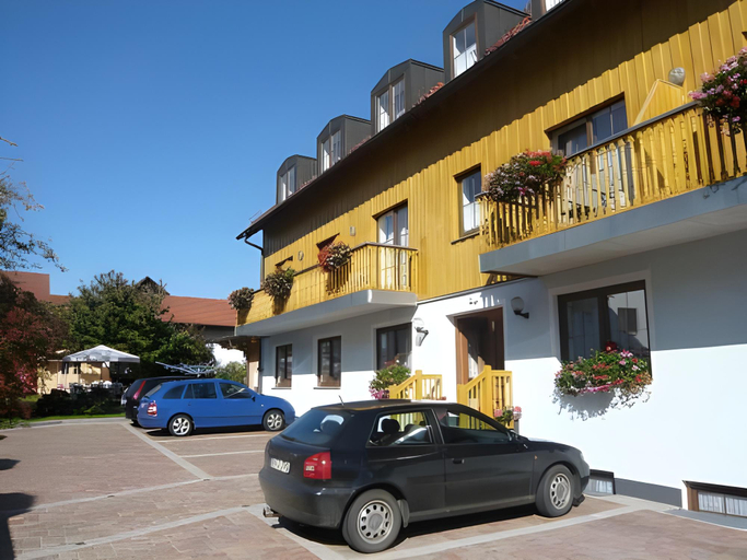 Others 3, Hotel Pension Fleischmann, Cham