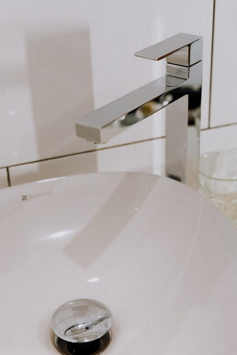 Bathroom 19