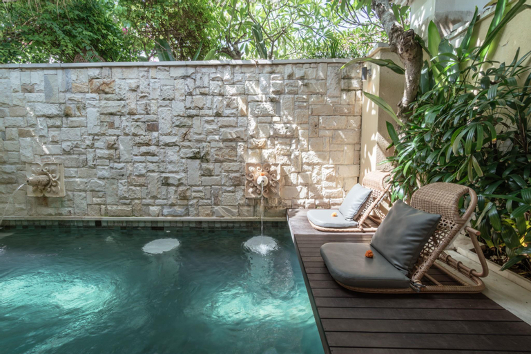 Swimming Pool 10