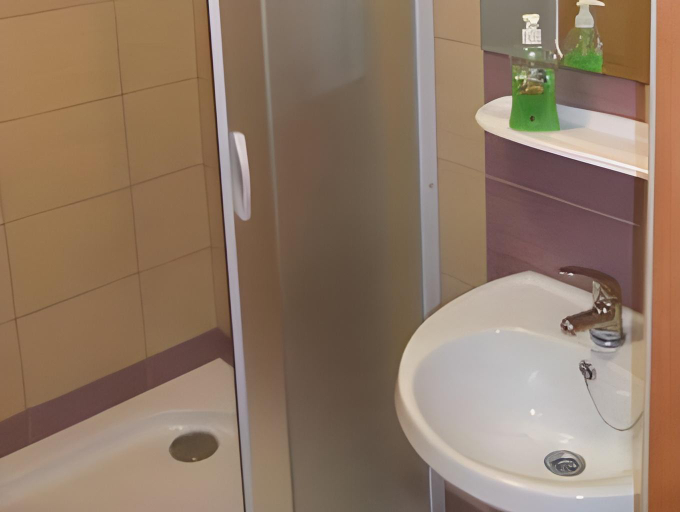 Bathroom 3, Hotel Zabawa, Tarnów