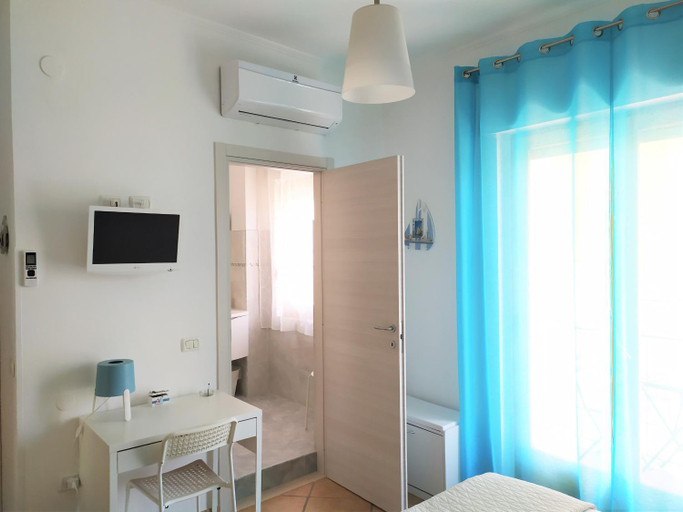 Others 3, B&B Pizzomunno, Foggia