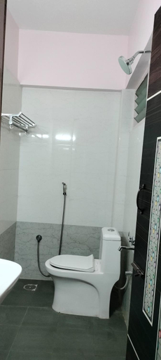 Bathroom 3, Hotel Mount View, Dindigul