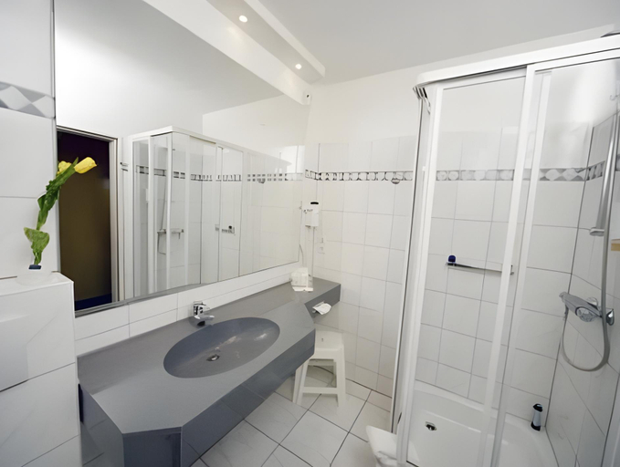 Bathroom, Bokel-Muhle am See, Pinneberg