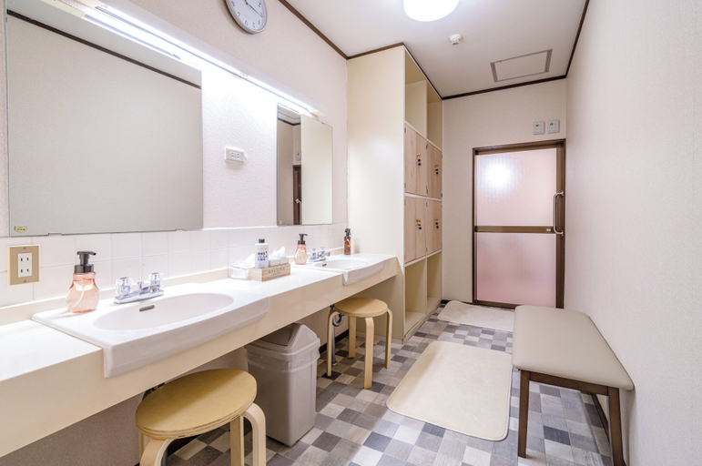 Bathroom 3, PiDDs Family Kinomiya, Atami