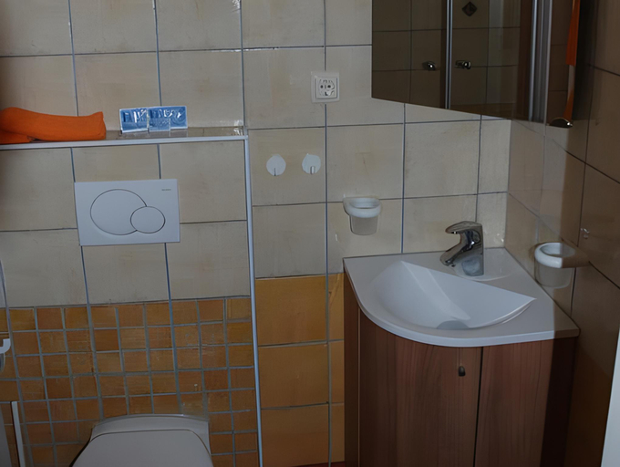 Bathroom 3, Rhon Hotel Waldcafe St. Georg, Bad Kissingen