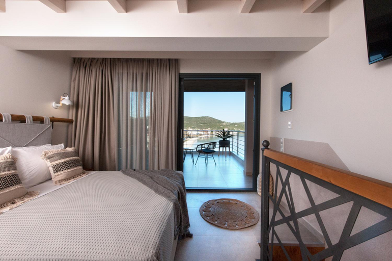 Others 5, DEL MARE SUITES, Central Greece