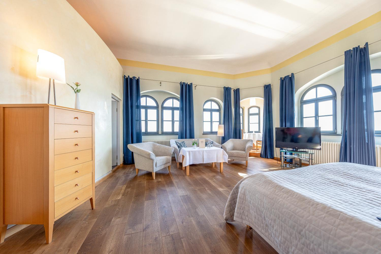 Bedroom 3, Spitzhaus, Meißen