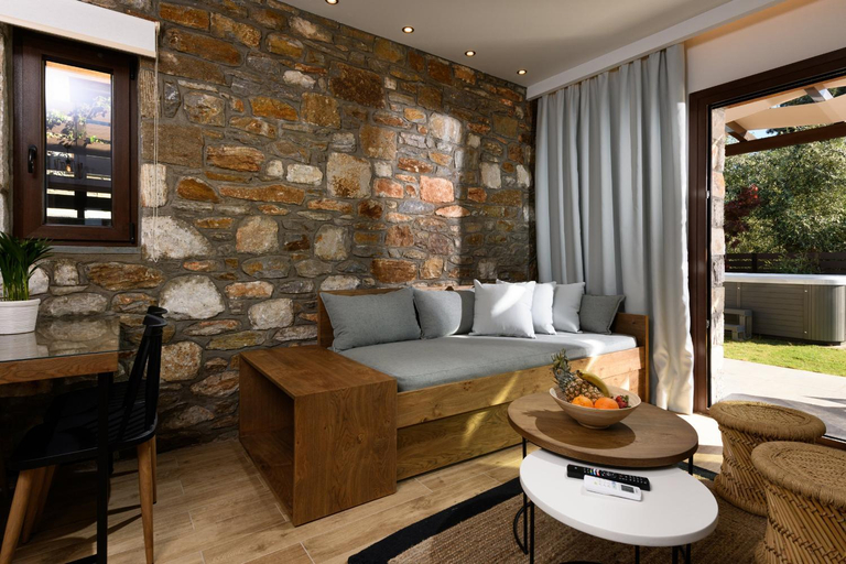 Bedroom 3, La Terra Petra, East Macedonia and Thrace