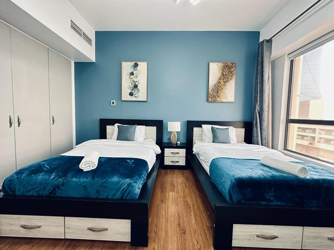 Others 2, 3BR Luxury Apartment Sea View, Dubai