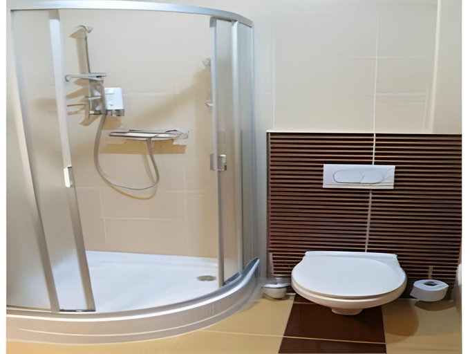 Bathroom 4, Hotel Ksiecia Jozefa, Poznań City