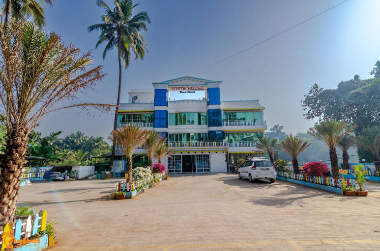 Exterior & Views, Hotel White House Beach resort, Raigarh
