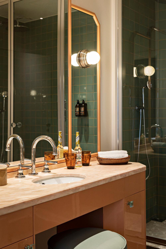 Bathroom 4, Waldorf Madeleine, Paris
