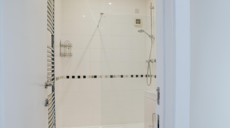Bathroom 3, The Loft | 2BR Duplex in the ❤️ of Cardiff+Parking, Cardiff