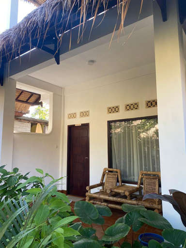 Exterior 2