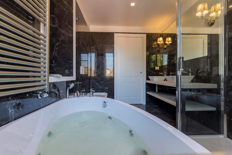 Bathroom 4