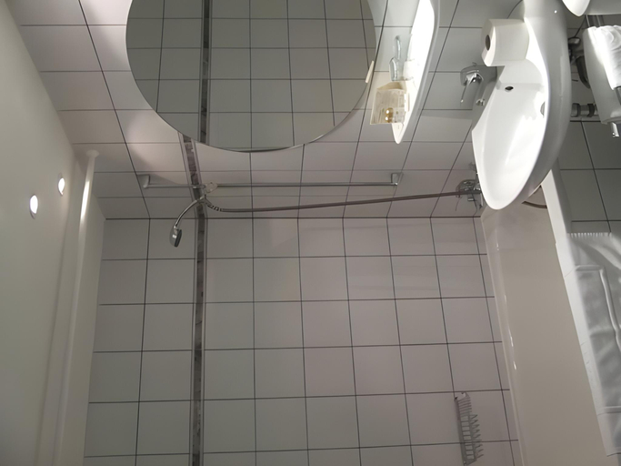 Bathroom 3, Hotel Weimarer Berg, Weimarer Land