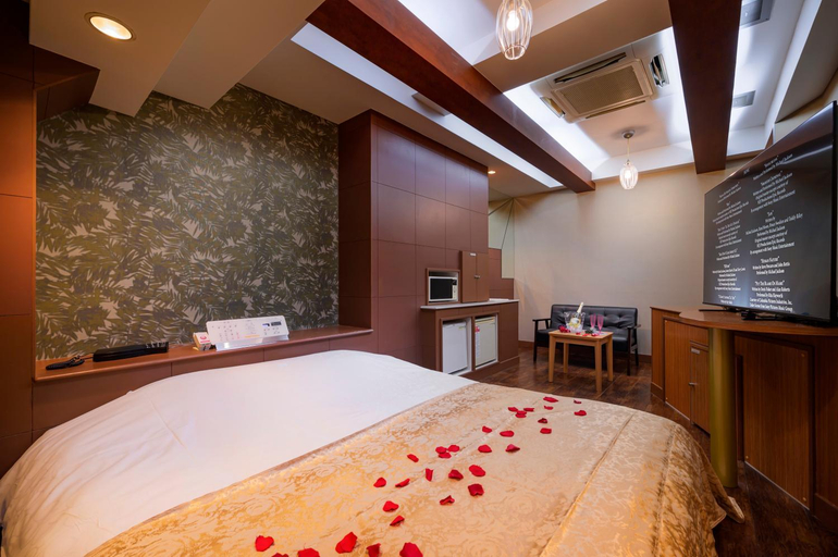 Bedroom 3, Happy Kiss (Adult Only), Kōfu