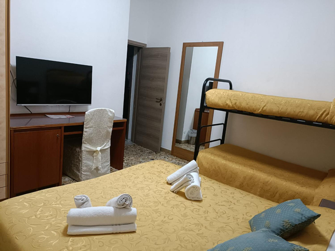 Others 5, Bed & Breakfast Domus Cesena, Forli' - Cesena