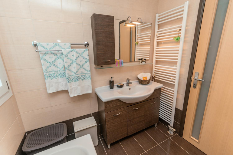 Bathroom 2, AirZen, South Aegean