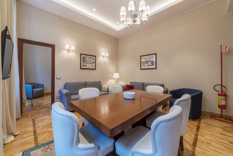 Others 3, 900 Lazio | Lazio-Emilia-Corte, Roma