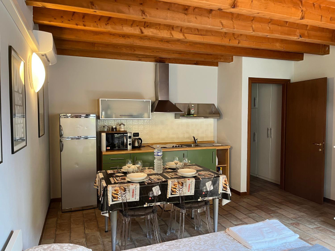 Dining Room 4