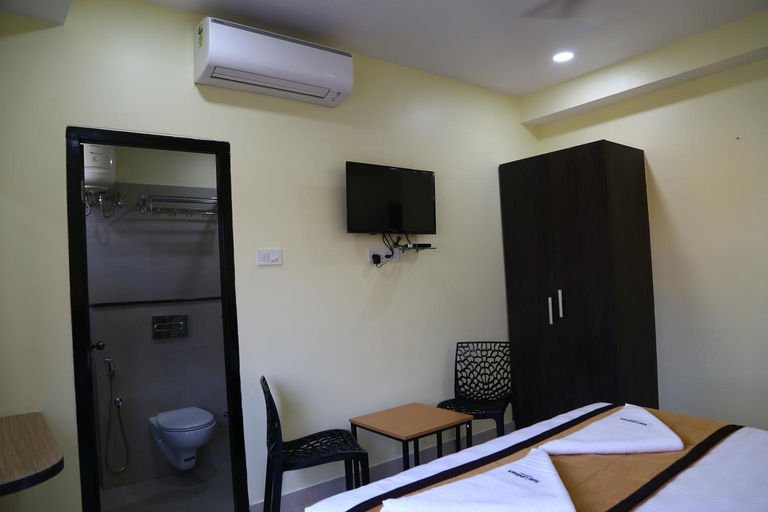 Bedroom 2, Hotel Landmark, South Andaman