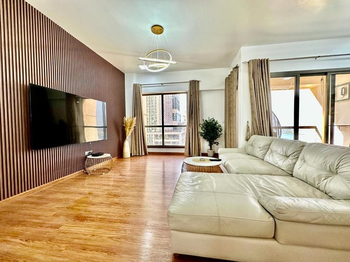 Others 5, 3BR Luxury Apartment Sea View, Dubai